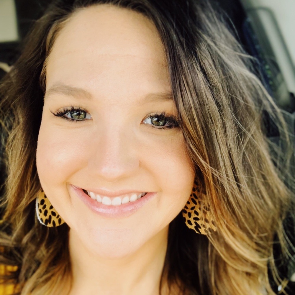 Meet your Posher, Jennifer